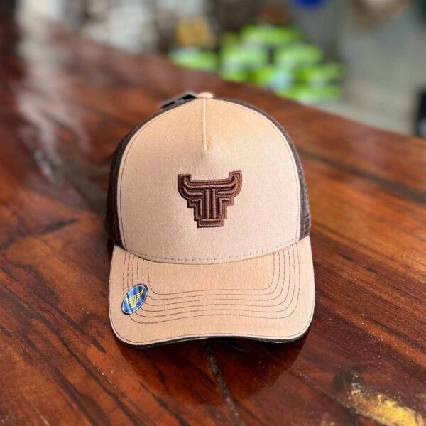 BONÉ FARM BULLS LOGO MARROM
