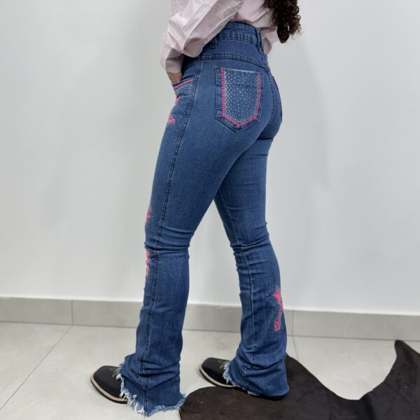 CALCA  FEMININA BOOT CUT BORDADA  FLECHA - Image 3