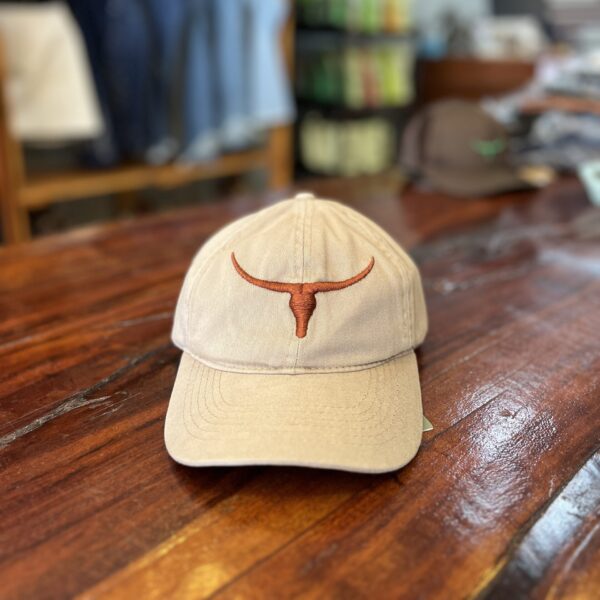BONE CAQUI LOGO CARAMELO MOIADEIROS