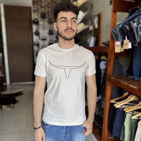 CAMISETA MASCULINA BEGE LONGHORN MOIADEIROS